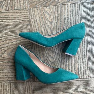 New Green Faux Suede Pointy Block Heel Pump